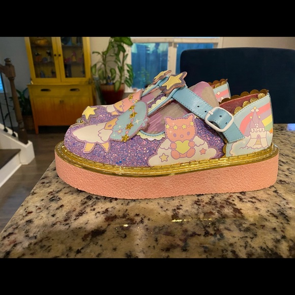 NIB Irregular Choice Hello Kitty Memories and Smiles Size 38 - Picture 3 of 6